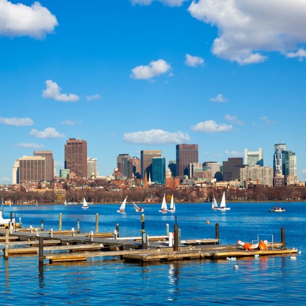 Panorama di Boston dal fiume Charles